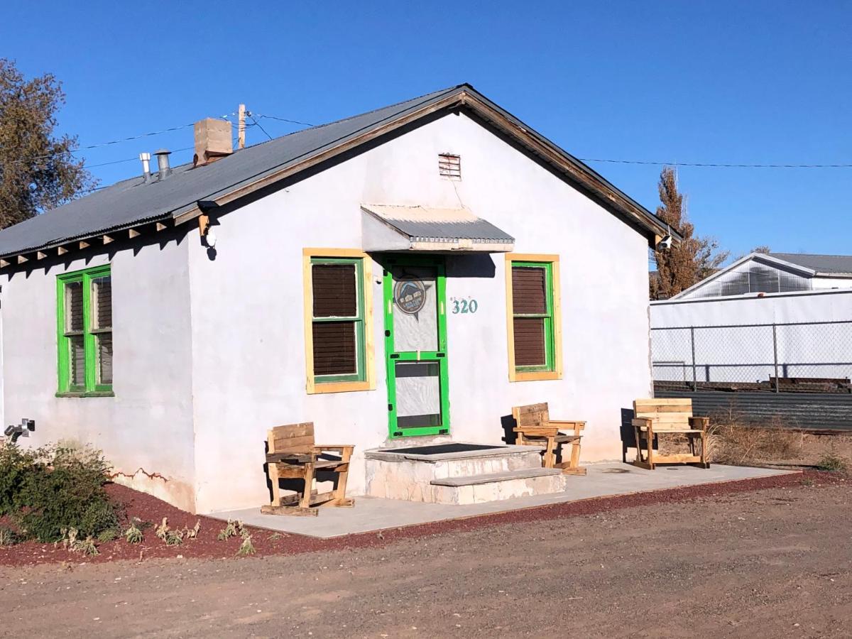 Lava Flow Hostel Grants Luaran gambar